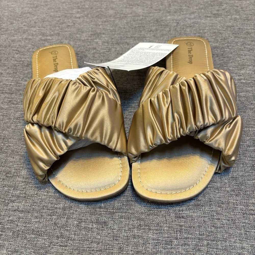 The Drop Women's Brianna Ruched Cross Strap Flat Sandal Open Toe
